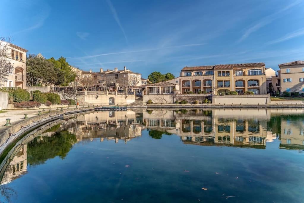 Magnifique Vue Lac Au Golf De Pont-Royal Mallemort Extérieur photo